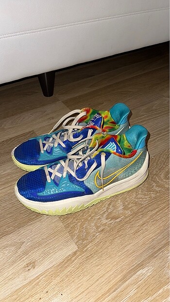 Nike Kyrie Low 4 Basketbol Ayakkabısı