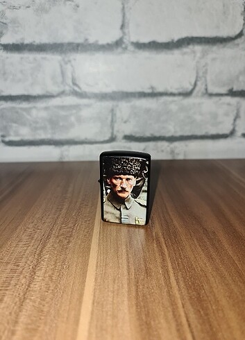 Zippo Çakmak Sıfır Desenli