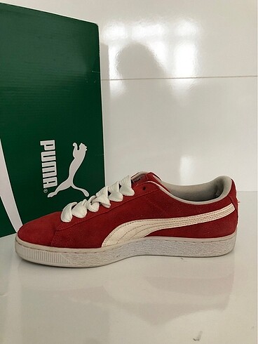 42 Beden kırmızı Renk Puma suede kırmızı beyaz erkek ayakkabısı