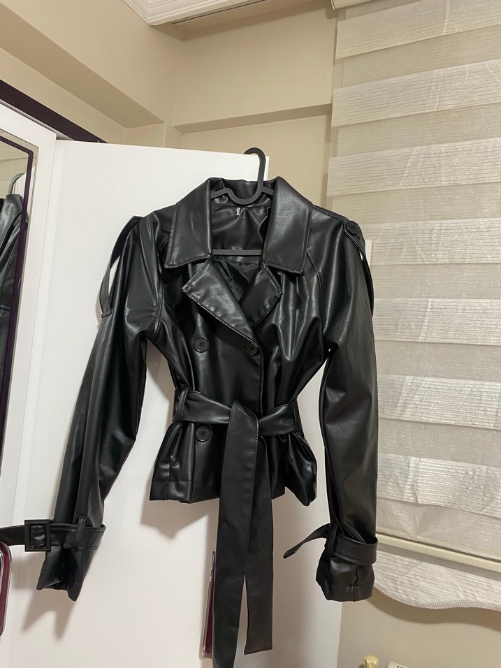 Zara muadil Kemerli Siyah Deri Kadın Ceket - Görsel 3