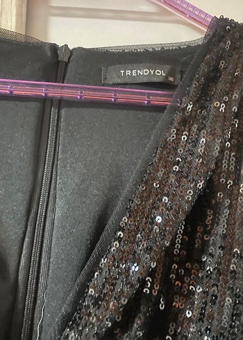 Simli Siyah Uzun Kollu V Yaka Abiye Elbise - Görsel 3