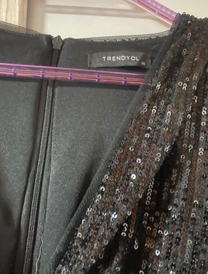 Simli Siyah Uzun Kollu V Yaka Abiye Elbise - Görsel 3