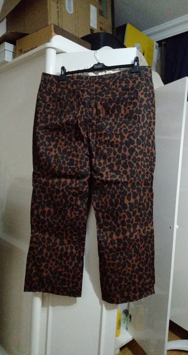 Düğmeli Leopar Desenli Rahat Kadın Pantolon - Görsel 2