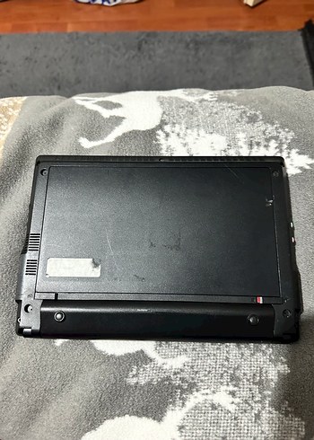 Kırmızı Packard Bell Laptop - Görsel 3