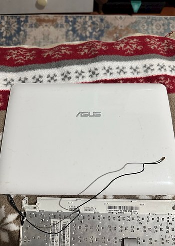 Beyaz Asus Eee PC Laptop Klavye ve Ekran Çerçevesi - Görsel 4