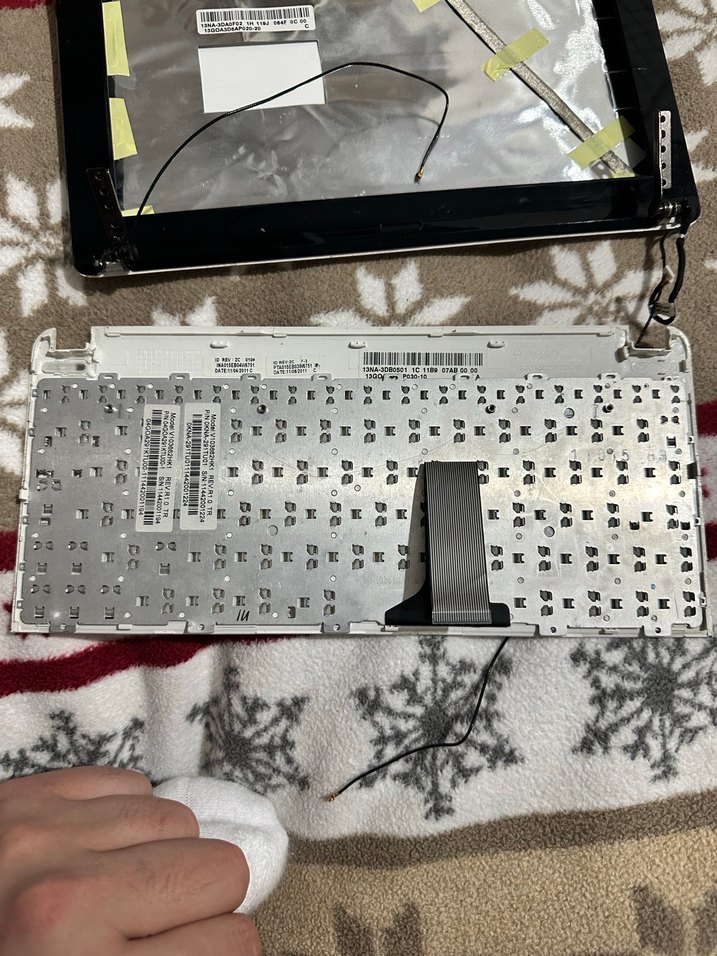 Beyaz Asus Eee PC Laptop Klavye ve Ekran Çerçevesi - Görsel 3