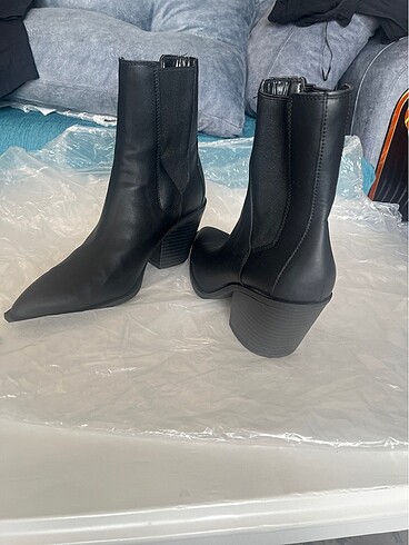 40 Beden Bershka 40 numara