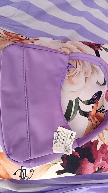  Beden Pull and bear lila çanta