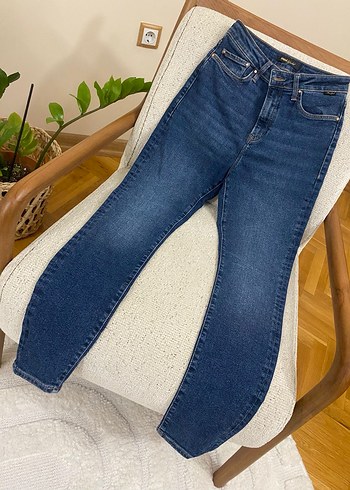 Mavi Jeans Mavi marka Serenay Sarıkaya jeans
