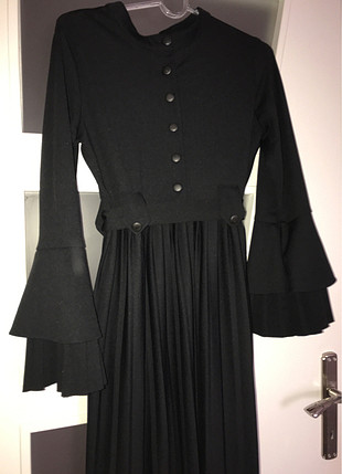 Abiye Siyah piliseli elbise