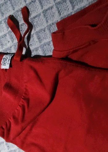 Kızlar İçin Rahat Kırmızı Eşofman Altı - Görsel 2