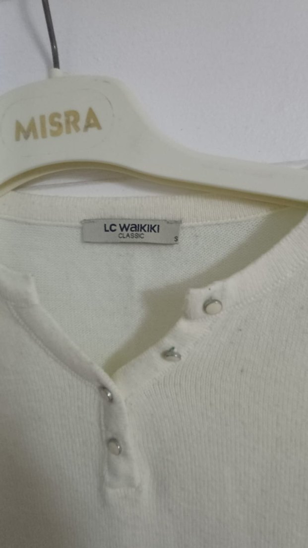 Düğmeli Beyaz Pamuklu Kadın Kazak - Görsel 2