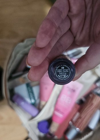 Beden Koyu Mor Lip Gloss