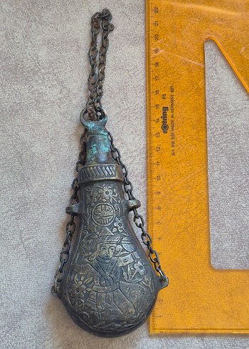  Beden Antika Zincirli İşlemeli Barutluk