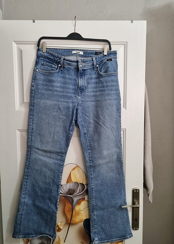 Gri Tokalı Bol Kesim Midi Kadın Kot Pantolon