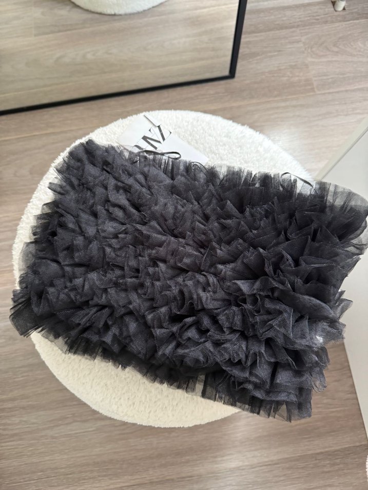 Zara Siyah Tül Fırfırlı Kadın Top - Görsel 5