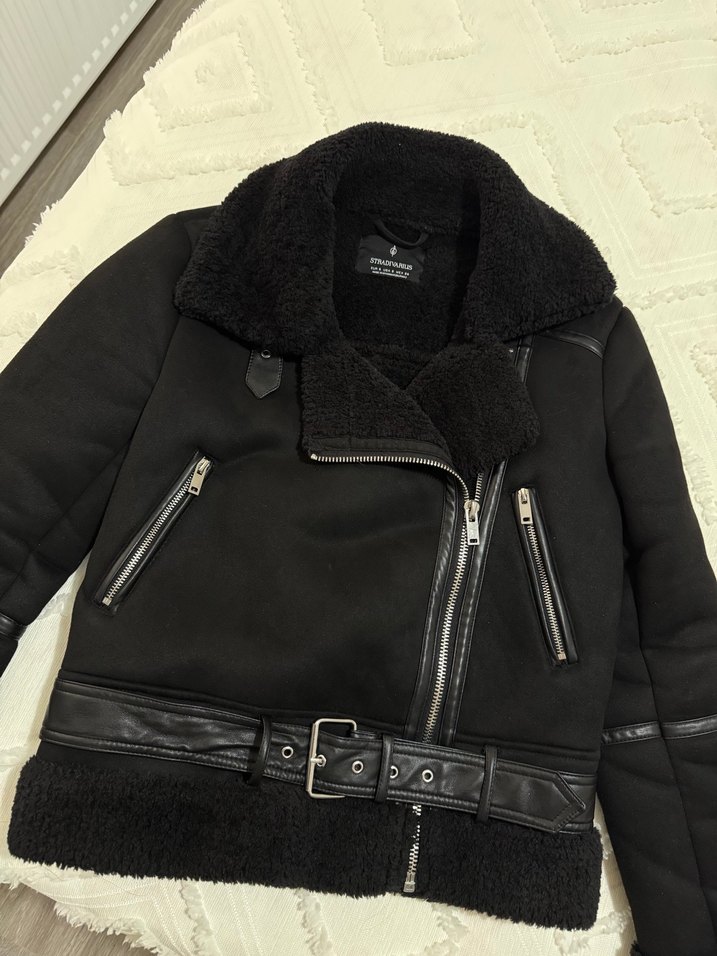 Stardivarius Siyah Süet Kürklü Biker Ceket - Görsel 3