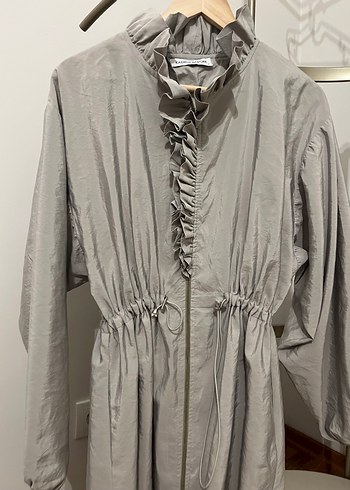 Kadriye Baştürk Kadın Fırfırlı Trençkot - Görsel 5