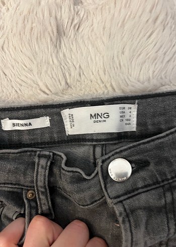 Mango Kısa Flare Kadın Jean - Görsel 4