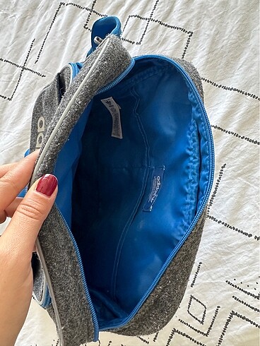  Beden Adidas çanta