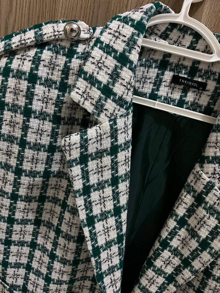 Düğmeli Yeşil-Gri Ekose Sıfır Kol Ceket - Görsel 2