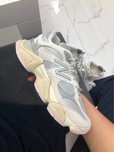 38 Beden gri Renk Newbalance 9060
