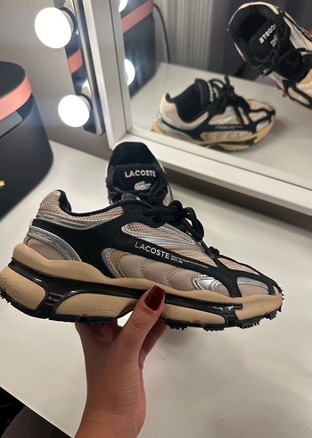 Lacoste Sneaker L003