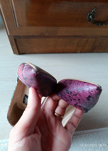 Renkli Yılan Desenli  Stiletto - Görsel 3