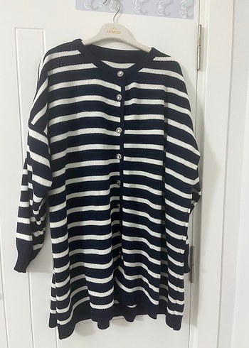 Düğmeli Çizgili Midi Kadın Hırka - Görsel 2