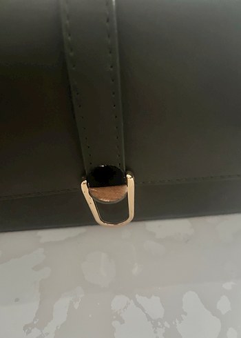 Siyah Deri Tokalı Kadın Omuz Çantası - Görsel 3