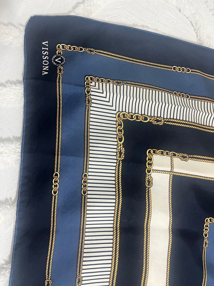 Zincir Detaylı Koyu Mavi Kadın Fular - Görsel 3