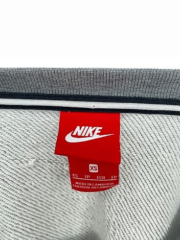xs Beden gri Renk Nike Sweatshirt %70 İndirimli.