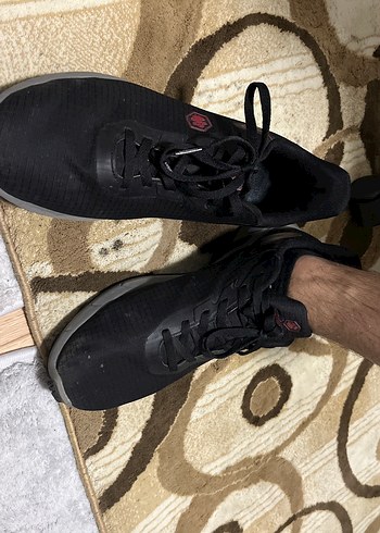 Siyah Bağcıklı Erkek Spor Ayakkabı