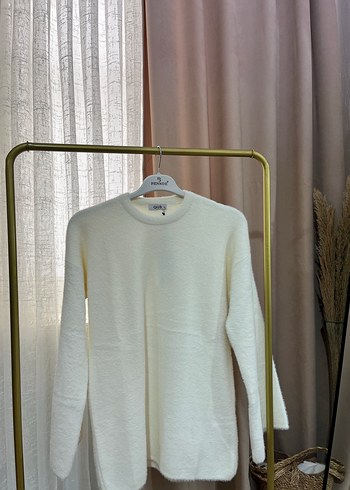 ANGORA YUMOŞ KAZAK