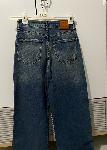 Çizgili Kemerli Mavi Kadın Kot Pantolon - Görsel 4