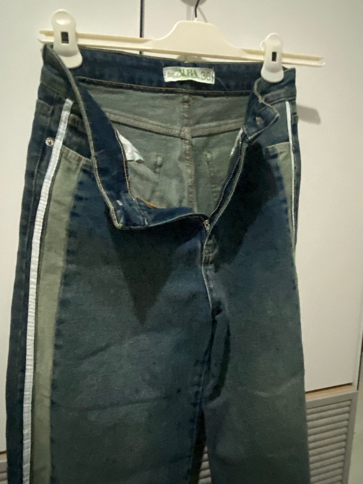 Çizgili Kemerli Mavi Kadın Kot Pantolon - Görsel 5