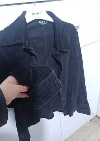 Düğmeli Siyah Kadın Ceket - Görsel 3