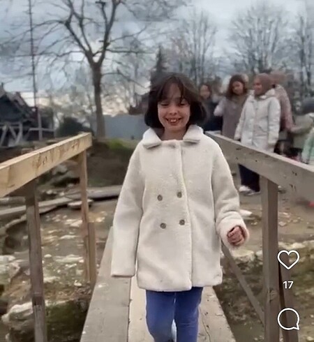 9 Yaş Beden ten rengi Renk Mango 9 yaş çocuk kaban