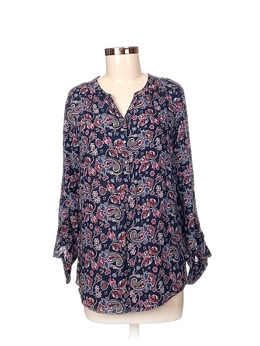 LC Waikiki Bluz %70 İndirimli.