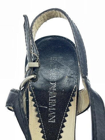 38 Beden siyah Renk Emporio Armani Platform %70 İndirimli.