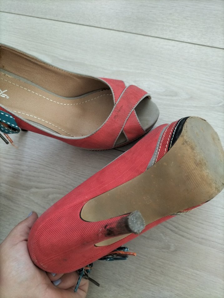 Pembe Süet Fiyonklu Dolgu Topuklu Kadın Ayakkabı - Görsel 5