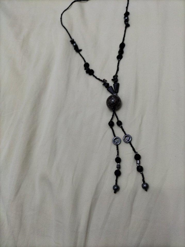 Uzun Siyah Yılan Desenli Boncuklu Kadın Kolye - Görsel 5