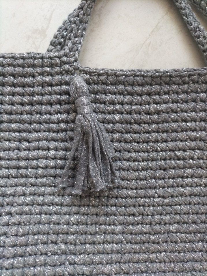 Gri Örgü Kadın Çanta Püsküllü - Görsel 2