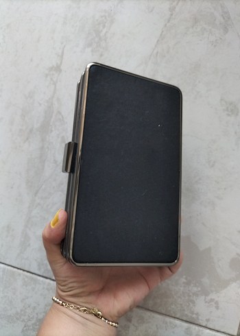 Tokalı Siyah portföy - Görsel 3