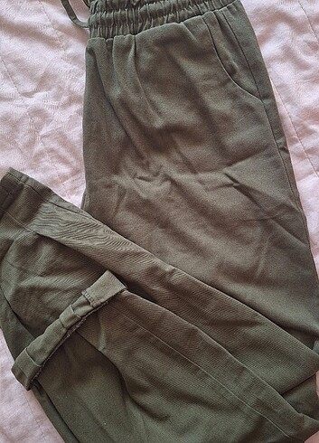 Yeşil kumaş pantolon