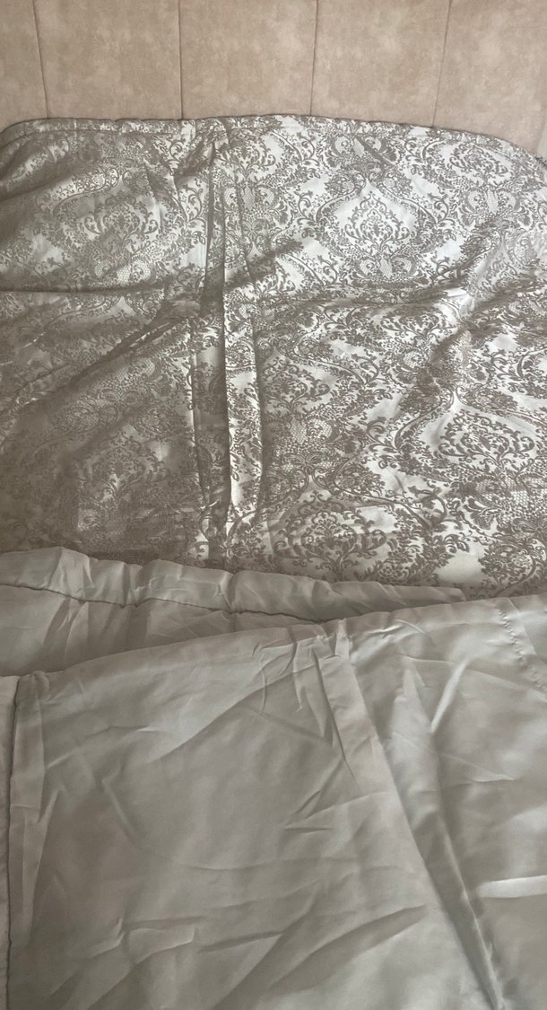 Gri Nakışlı Yatak Örtüsü - Görsel 4