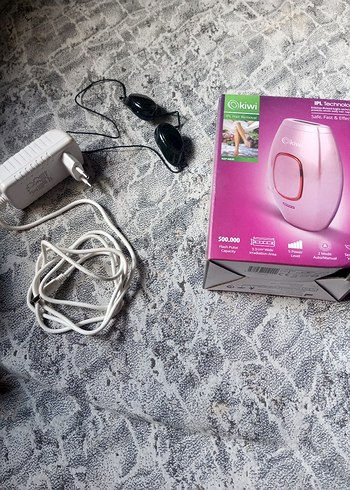 Pembe Pastel Lazer Epilasyon Cihazı