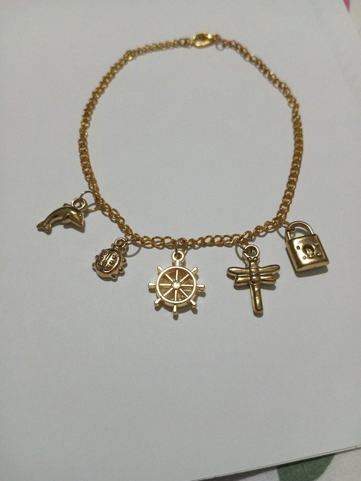 Altın Zincirli Kadın Charm Bileklik - Görsel 5