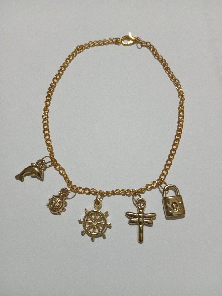 Altın Zincirli Kadın Charm Bileklik - Görsel 4