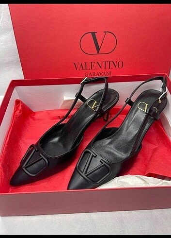 valentino topuklu ayakkabı